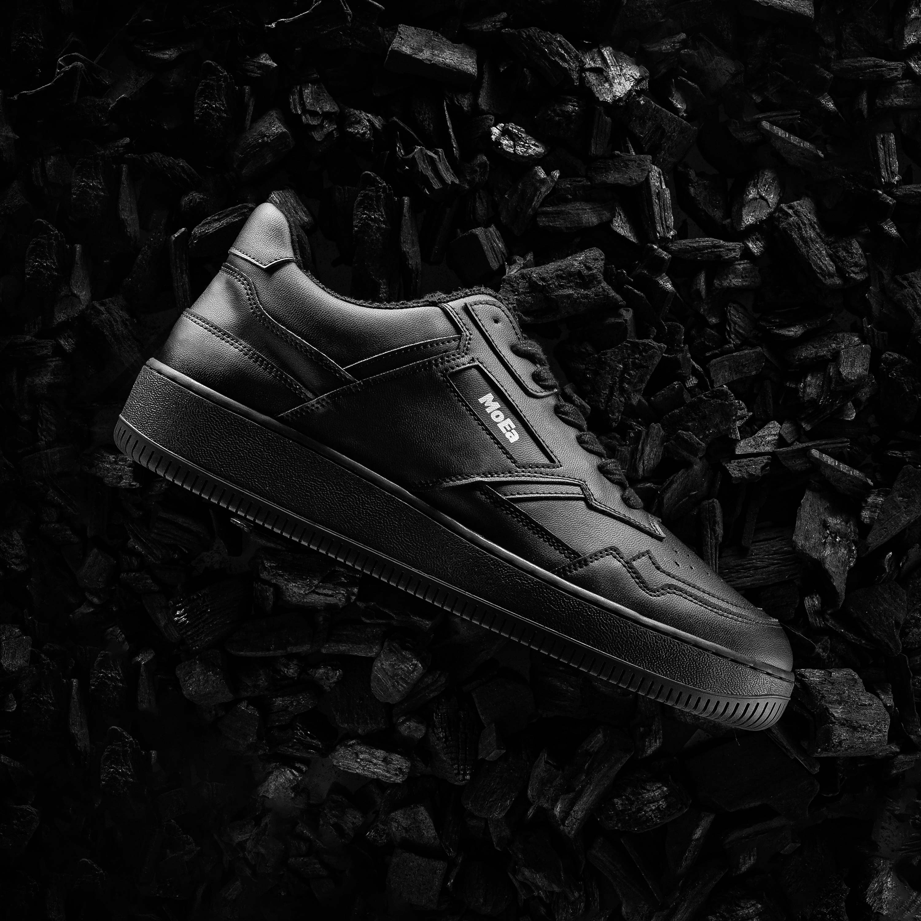 GEN1 - Grapes Full Black