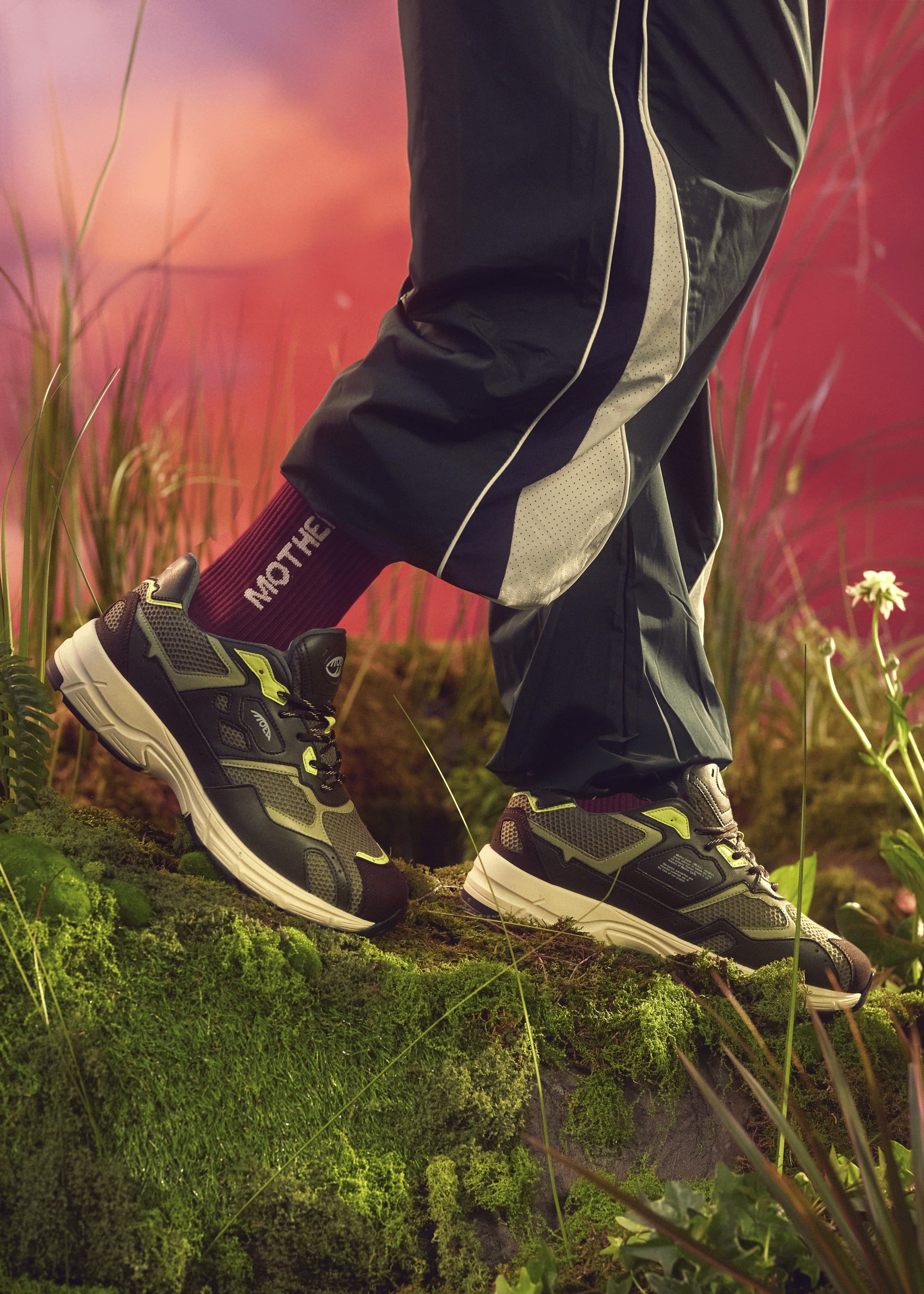 MoEa Socks - Mother Earth - Wine