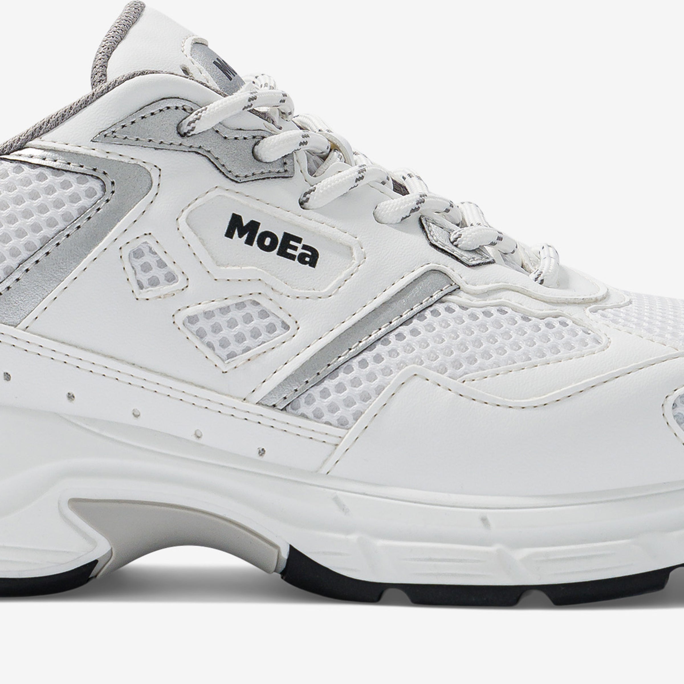 GEN8 - White & Silver