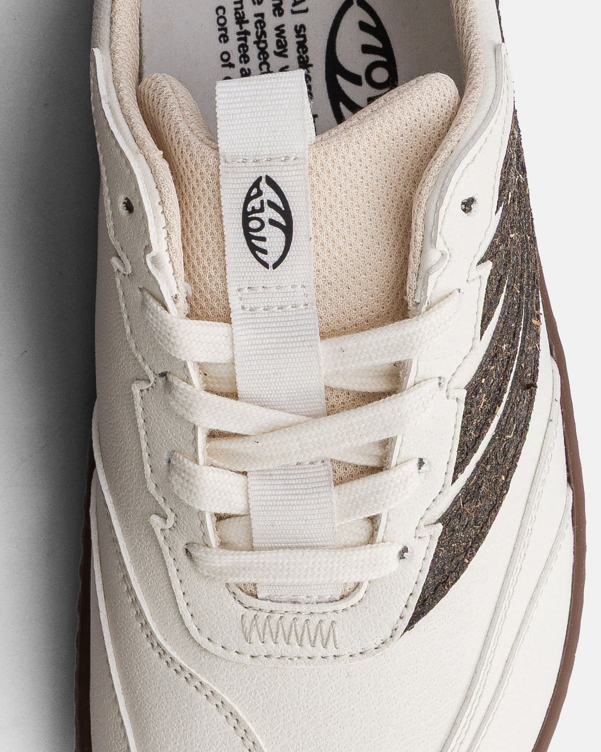 Toad - White & Black - Seaweed