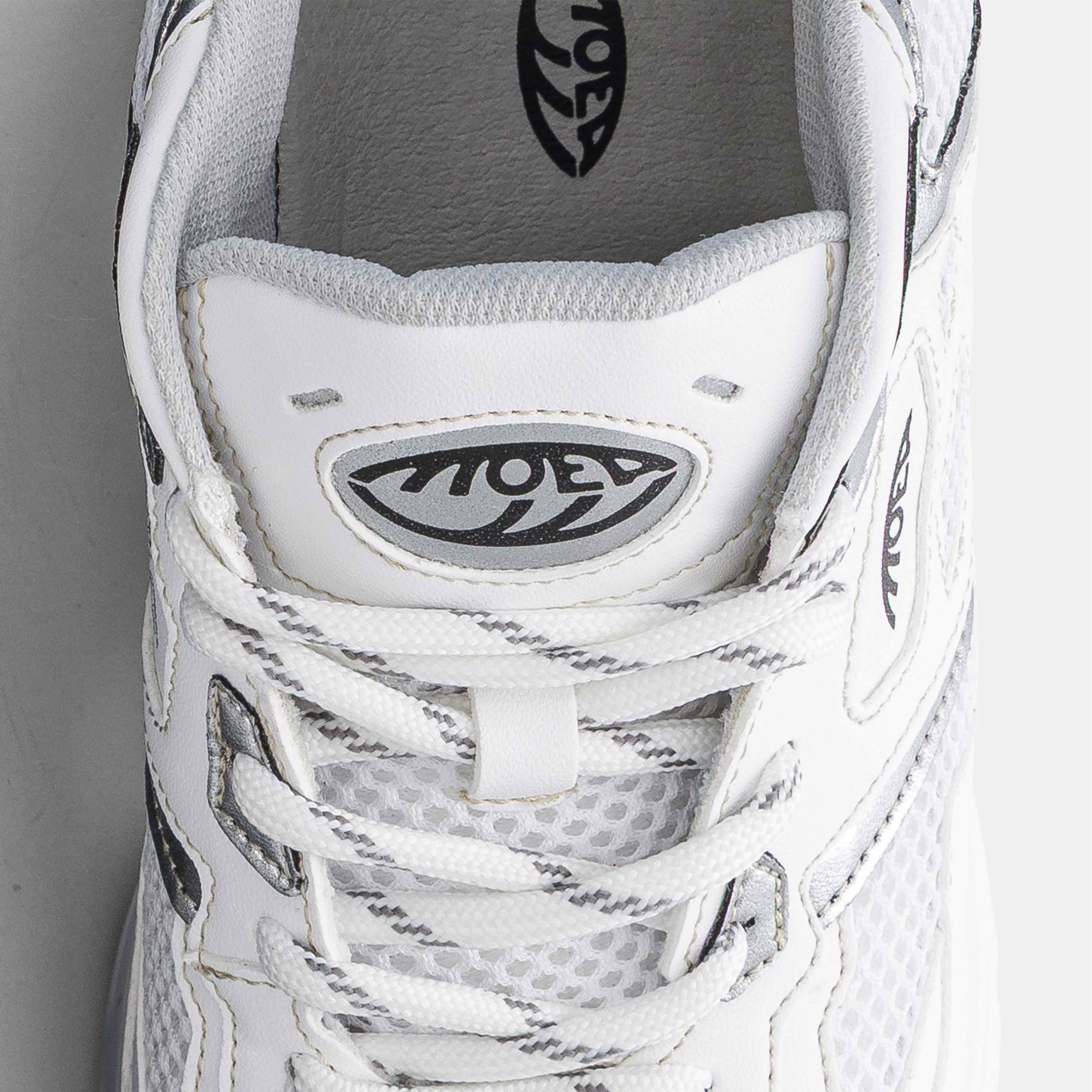 Rush - White & Silver - Apple