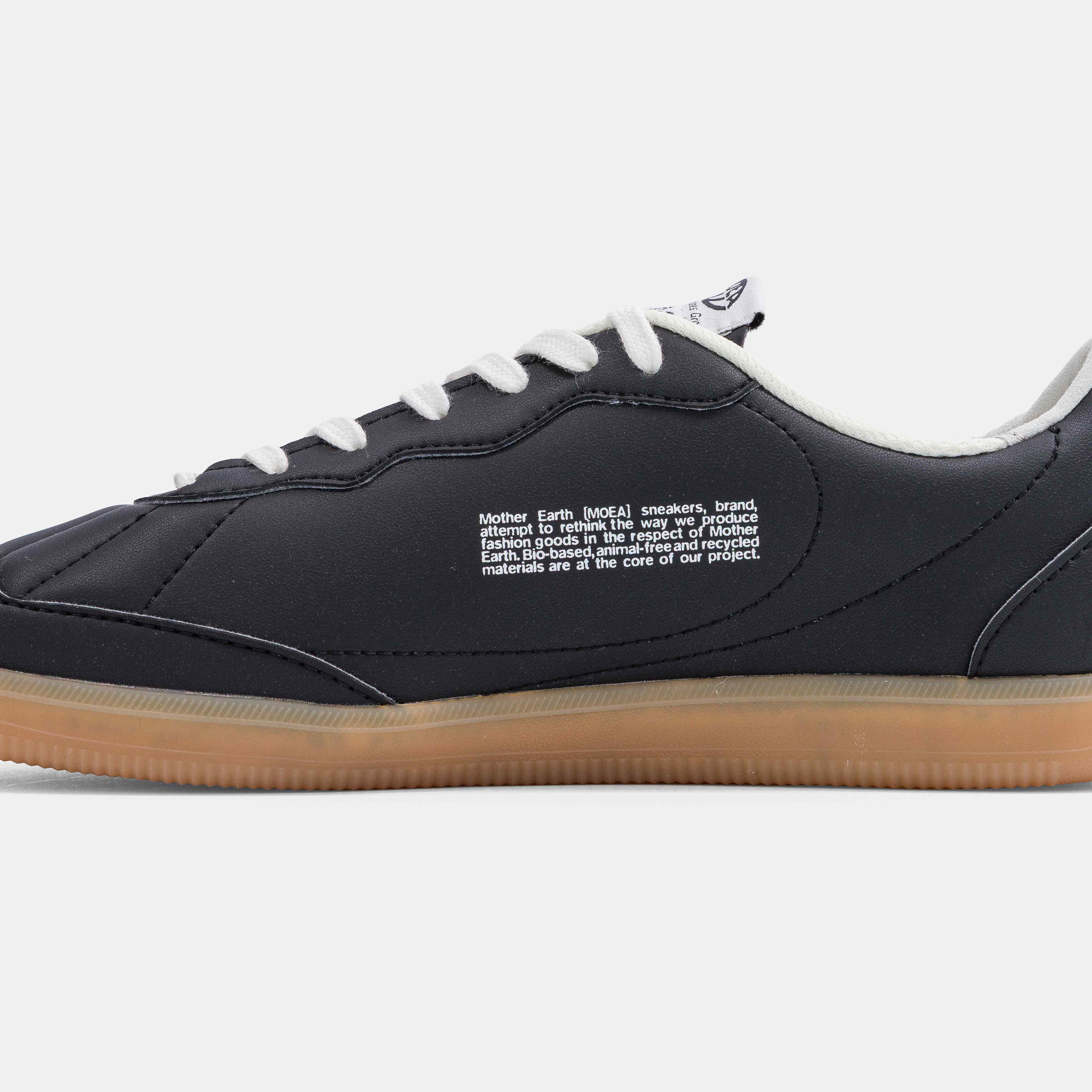 Flow - Black & White - Mushroom