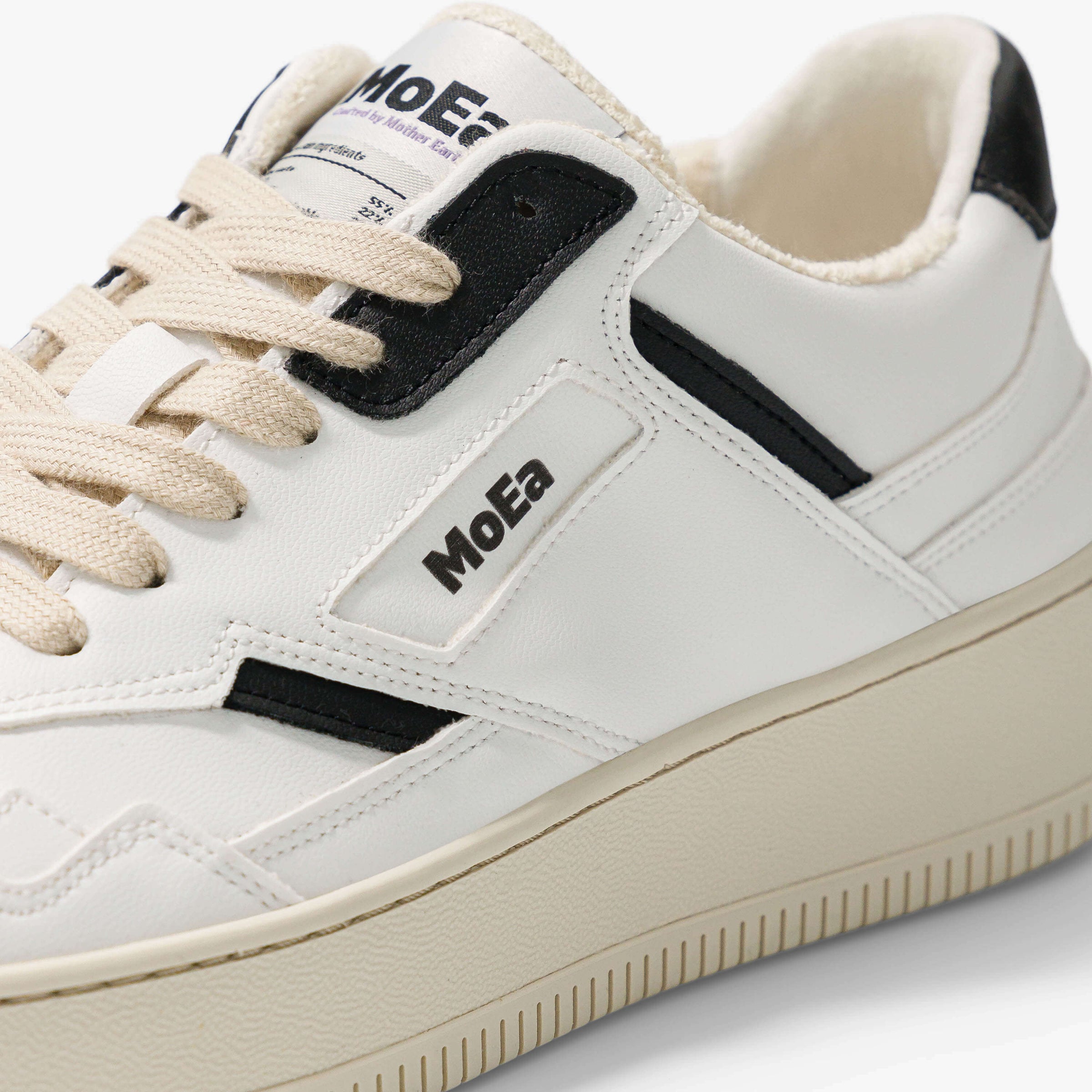 GEN1 - Grapes Retro White & Black