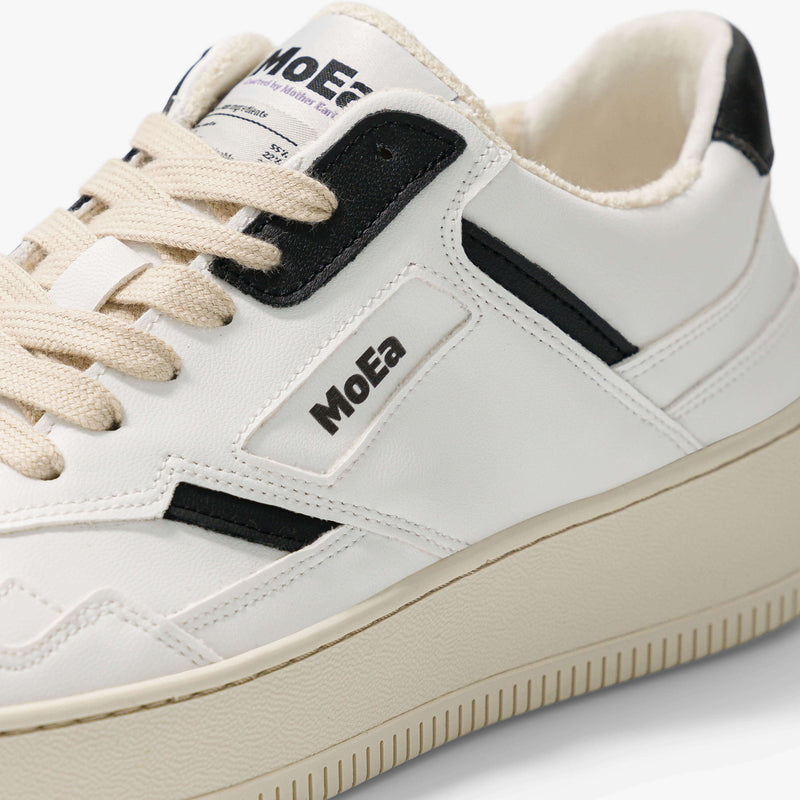 GEN1 - Grapes Retro White & Black